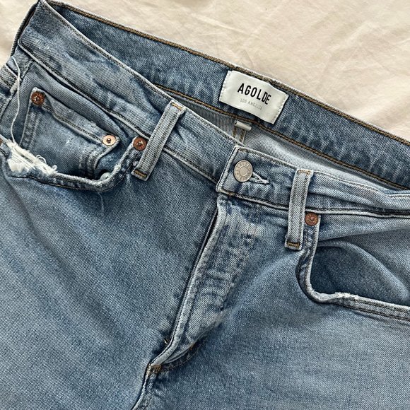 AGOLDE Kye Mid Rise Straight Crop Jeans in color Foreseen - Picture 4 of 7